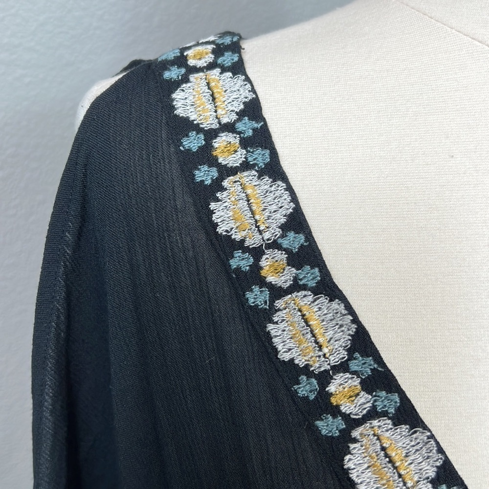 NWT O’Neill Frances Swim Cover Up Resort Beach Black XS Embroidered Macy’s - Picture 4 of 14